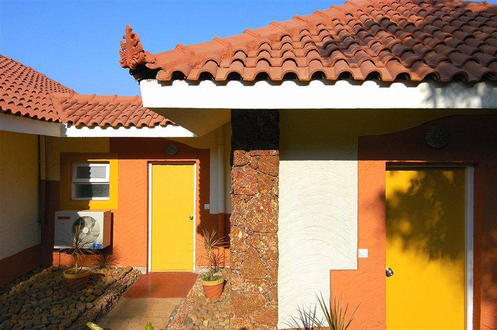 Nirvana Hermitage Anjuna Exterior photo