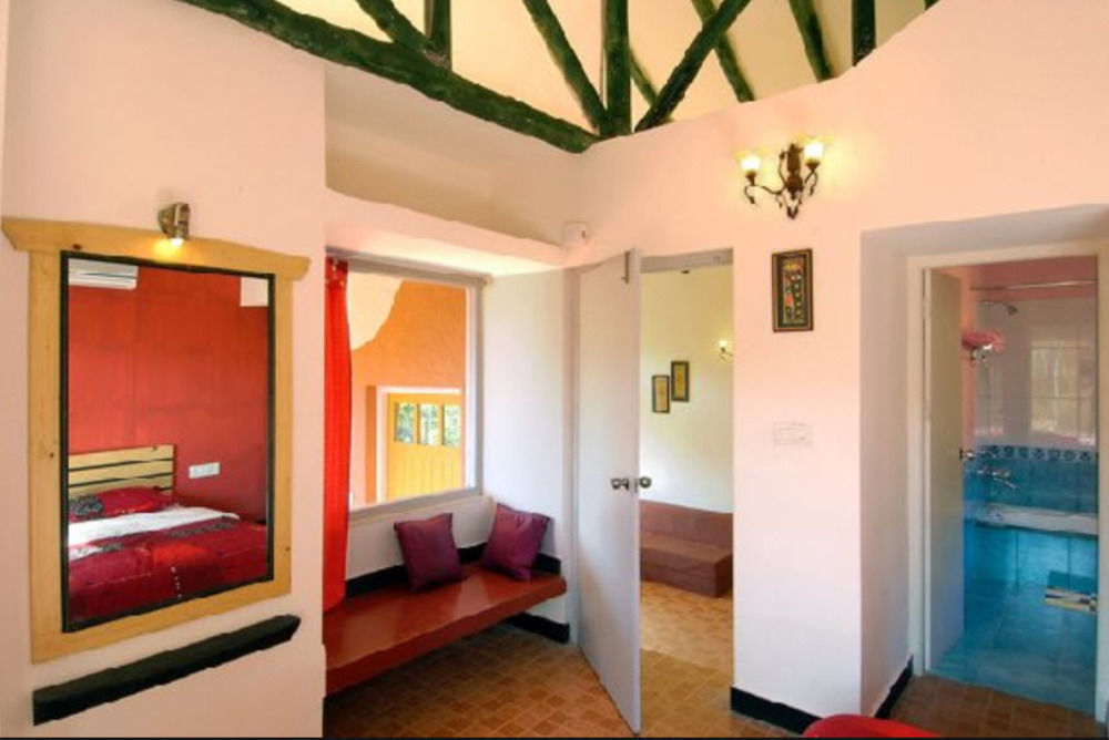 Nirvana Hermitage Anjuna Exterior photo