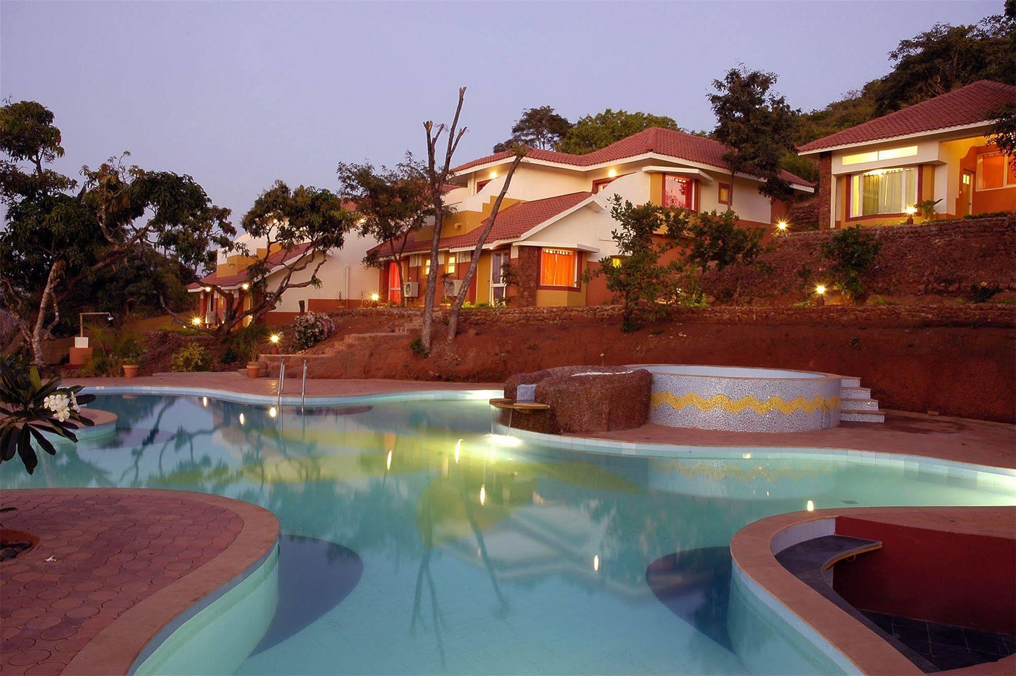 Nirvana Hermitage Anjuna Exterior photo