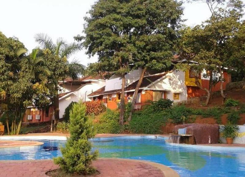 Nirvana Hermitage Anjuna Exterior photo