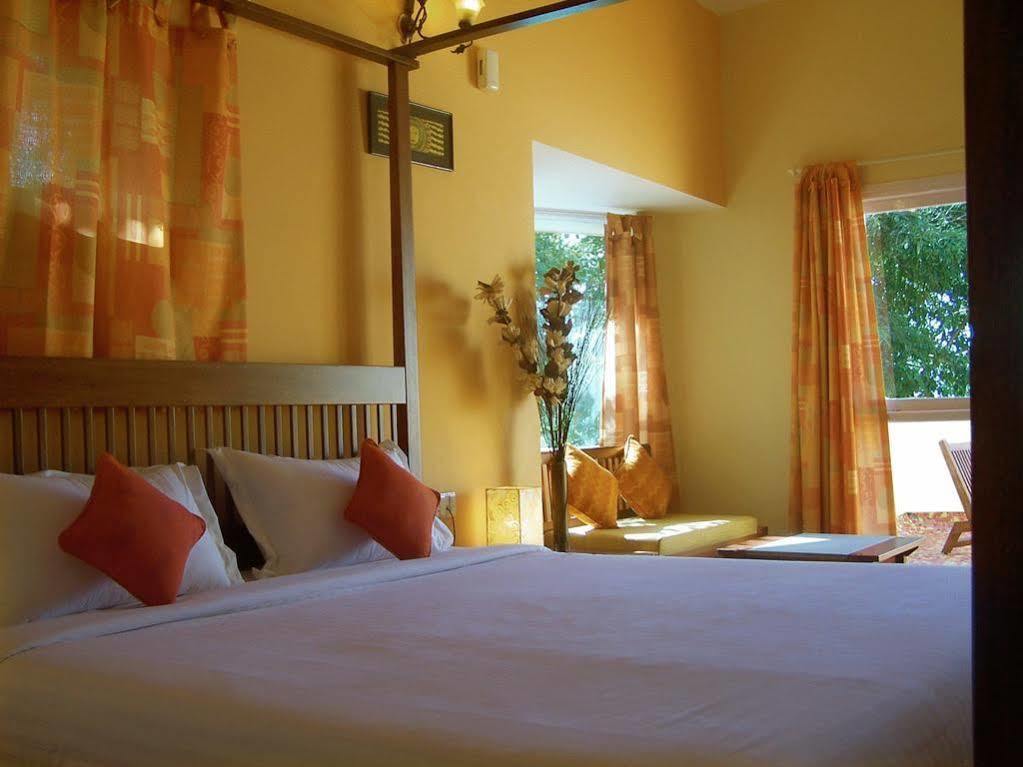 Nirvana Hermitage Anjuna Exterior photo